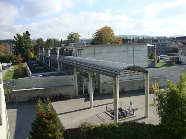 Dreifachturnhalle