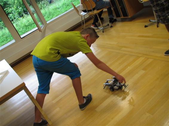 Sonderwoche Kurs Nr. 8: Maindstorm - Programmieren eines Lego-Roboters... faszinierend.