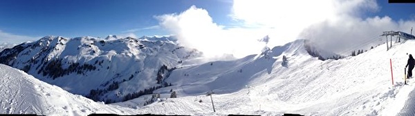 Wundersame Bergwelt - ein Gruss aus der Sportwoche in Saanenmöser