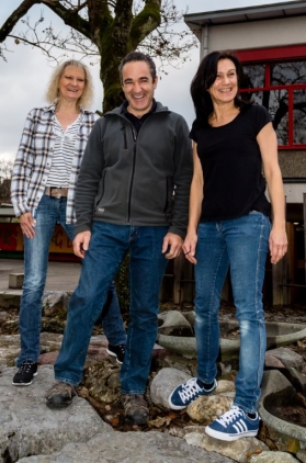 Bild: Das Team, das anpackt: Maya Schmid, Rheini Bisig und Renata Parrini