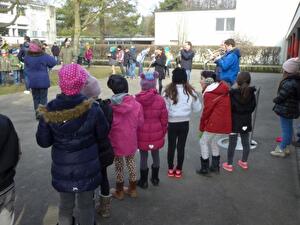 Flashmob im Schulhaus Schachen 15.3.16