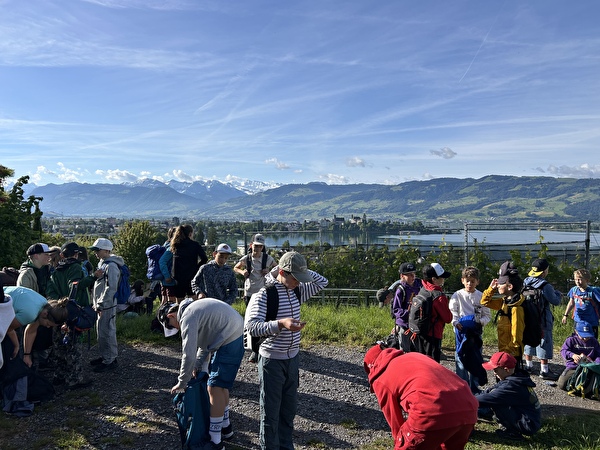Pause mit Ausblick über den Zürichsee