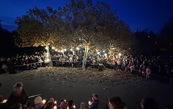 Räbeliechtliumzug der Kindergartenkinder