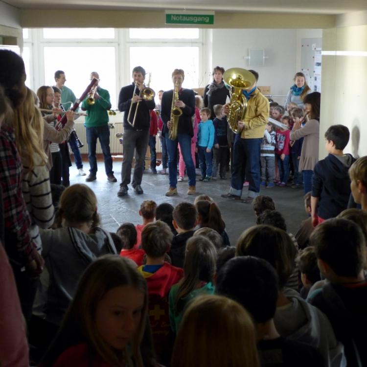 Flashmob im Schulhaus Hanfländer 15.3.16