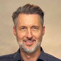 Portrait Roger Kurt