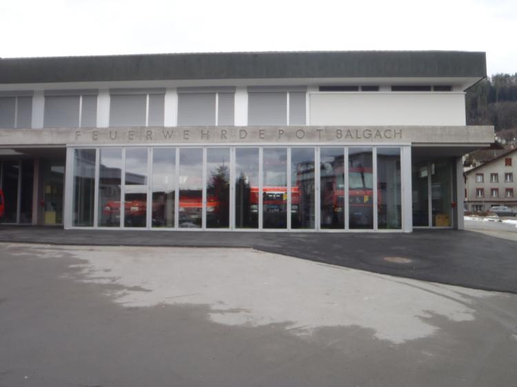 <Link https://www.google.ch/maps/place/Turnhallestrasse+1/@47.4065569,9.6072046,393m/data=!3m1!1e3!4m2!3m1!1s0x479b16f397aa4ddb:0x6760f8570b622a88>Hier klicken für Standort mit Google Maps finden</LINK>