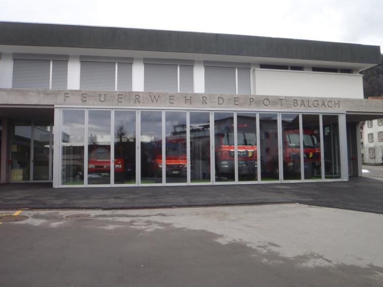 <Link https://www.google.ch/maps/place/Turnhallestrasse+1/@47.4065569,9.6072046,393m/data=!3m1!1e3!4m2!3m1!1s0x479b16f397aa4ddb:0x6760f8570b622a88>Hier klicken für Standort mit Google Maps finden</LINK>