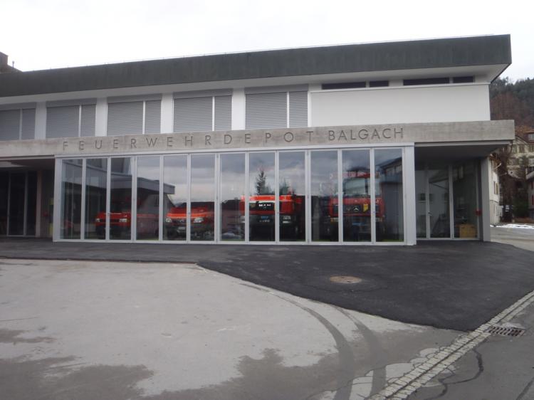 <Link https://www.google.ch/maps/place/Turnhallestrasse+1/@47.4065569,9.6072046,393m/data=!3m1!1e3!4m2!3m1!1s0x479b16f397aa4ddb:0x6760f8570b622a88>Hier klicken für Standort mit Google Maps finden</LINK>
