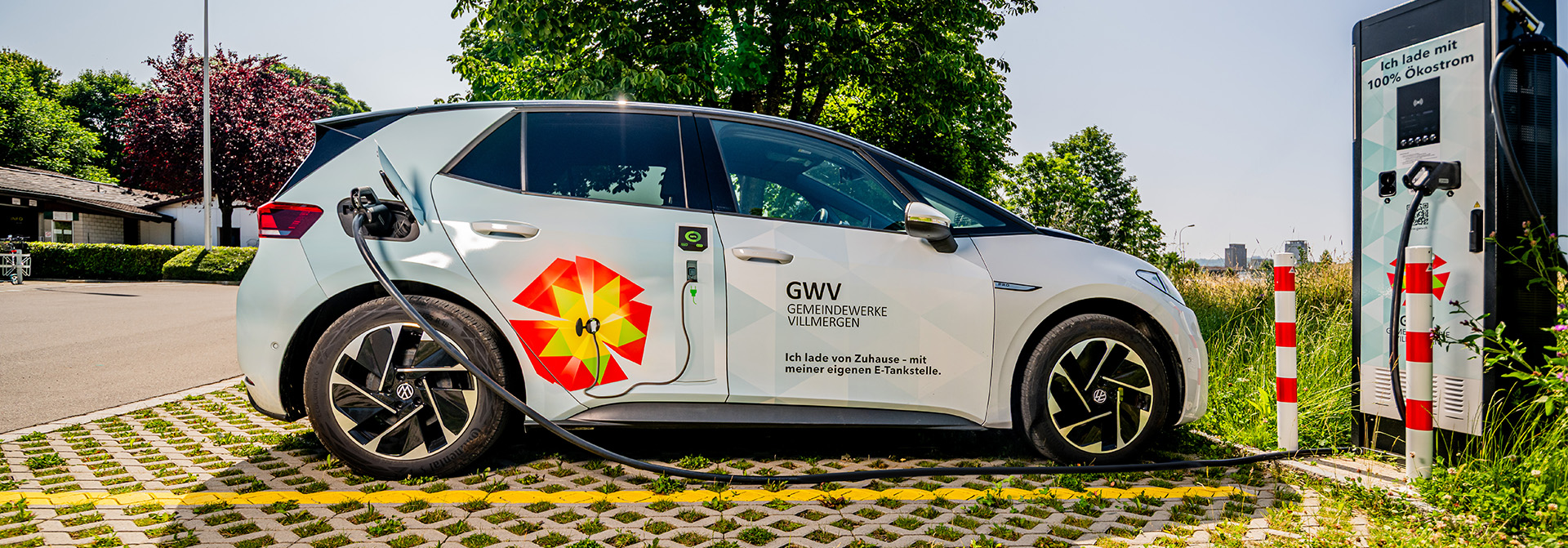 Bild Ladestation für Elektrofahrzeuge auf dem Sportplatz in Villmergen