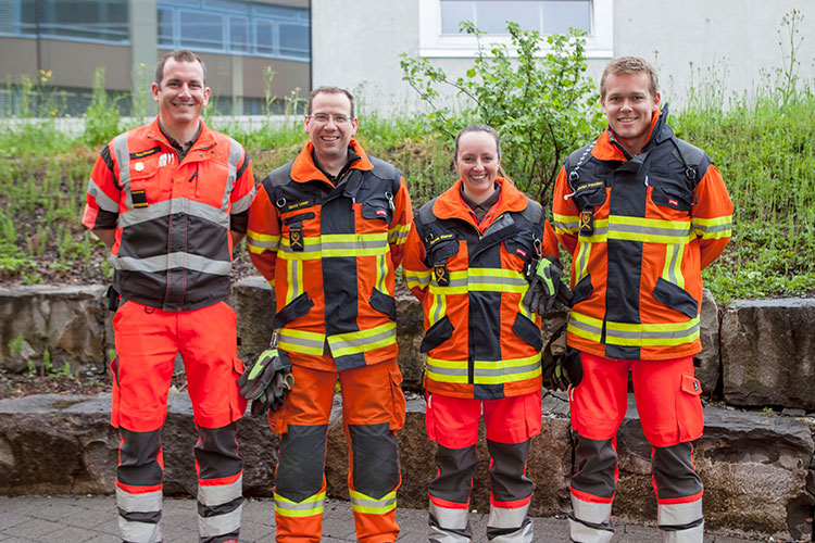Am Offiziers- und Kommandantenkurs in Alpnach nehmen auch Angehörige der Feuerwehr Stans teil.