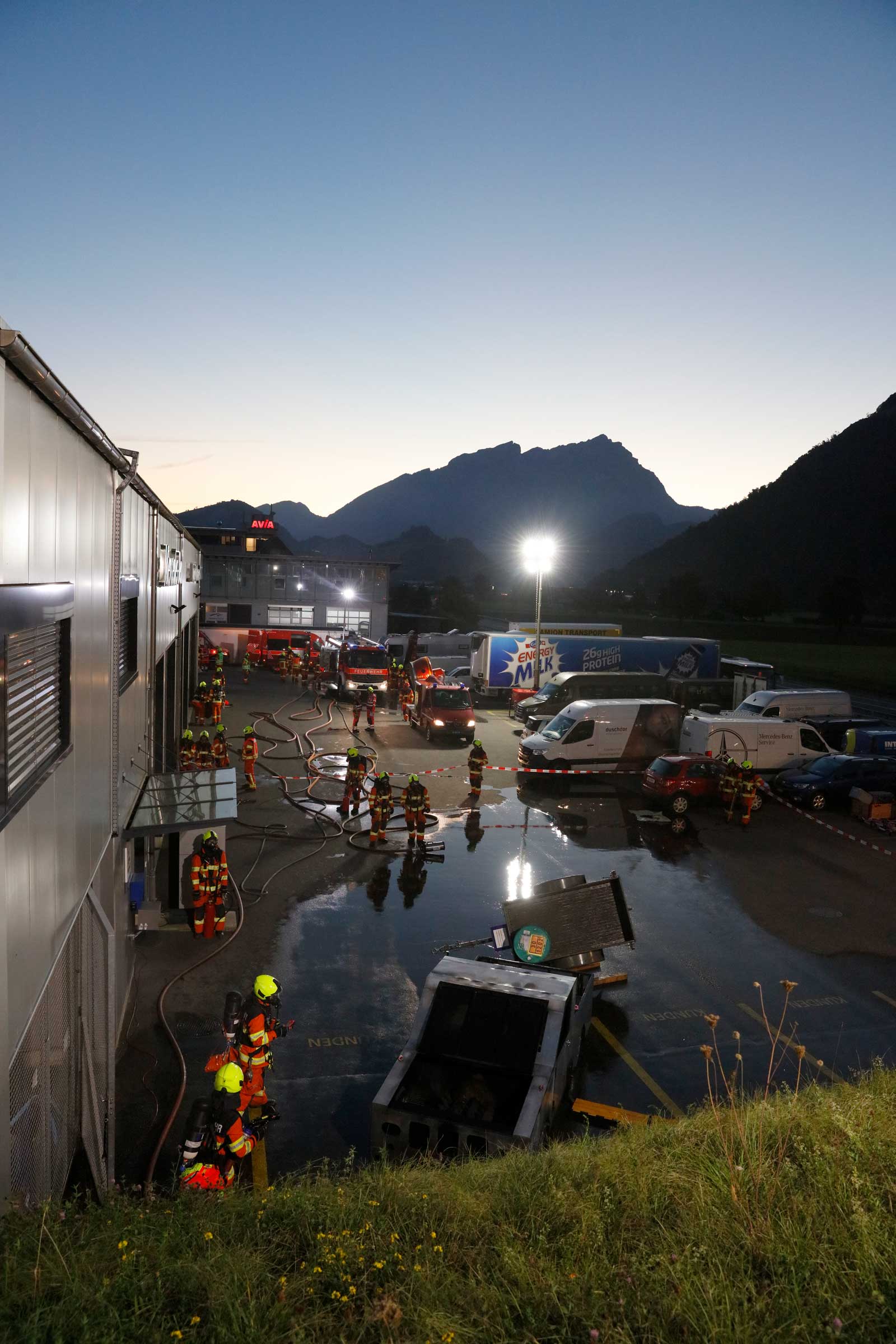 Der Brand auf dem Firmengelände ist gelöscht.