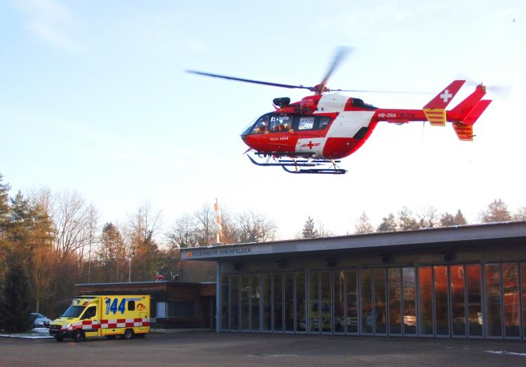 In der Rettung und Bergung von Verletzten können wir auf die professionelle Hilfe von Ambulanz, Rega und Feuerwehr zählen.