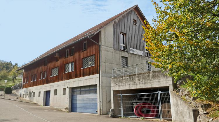 unser Betriebsgebäude in Hottwil