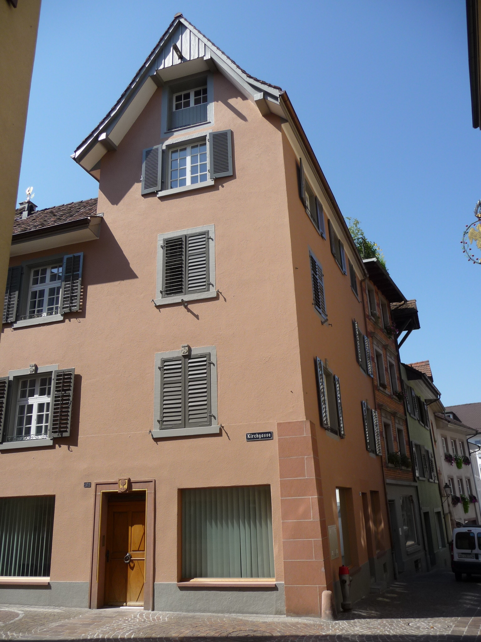 Betreibungsamt / Mehrfamilienhaus