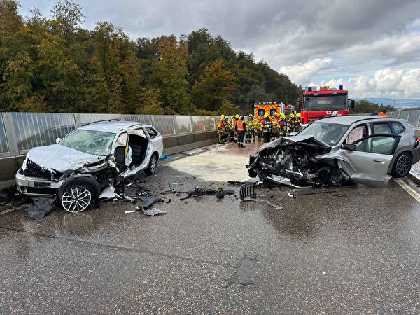 Verkehrsunfall auf der Lorzentobelbrücke 