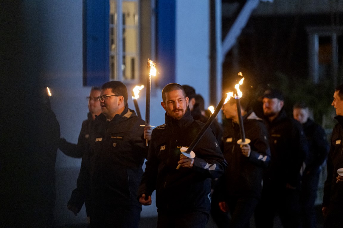 anschliessend folgt der Löschzug Pikett