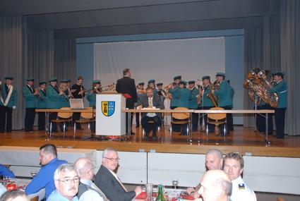 Noch ein Ständchen der Feldmusik...