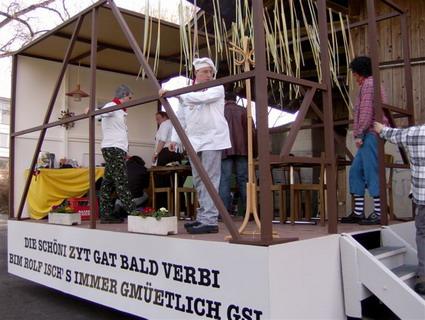 Alle festhalten!