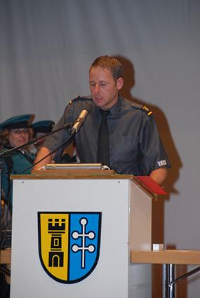... dann eröffnet Kommandant Bruno Hensler den Rapport.