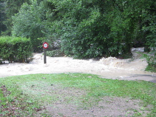 Das Wasser sucht sich seinen Weg