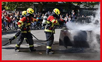 Fahrzeugbrand löschen