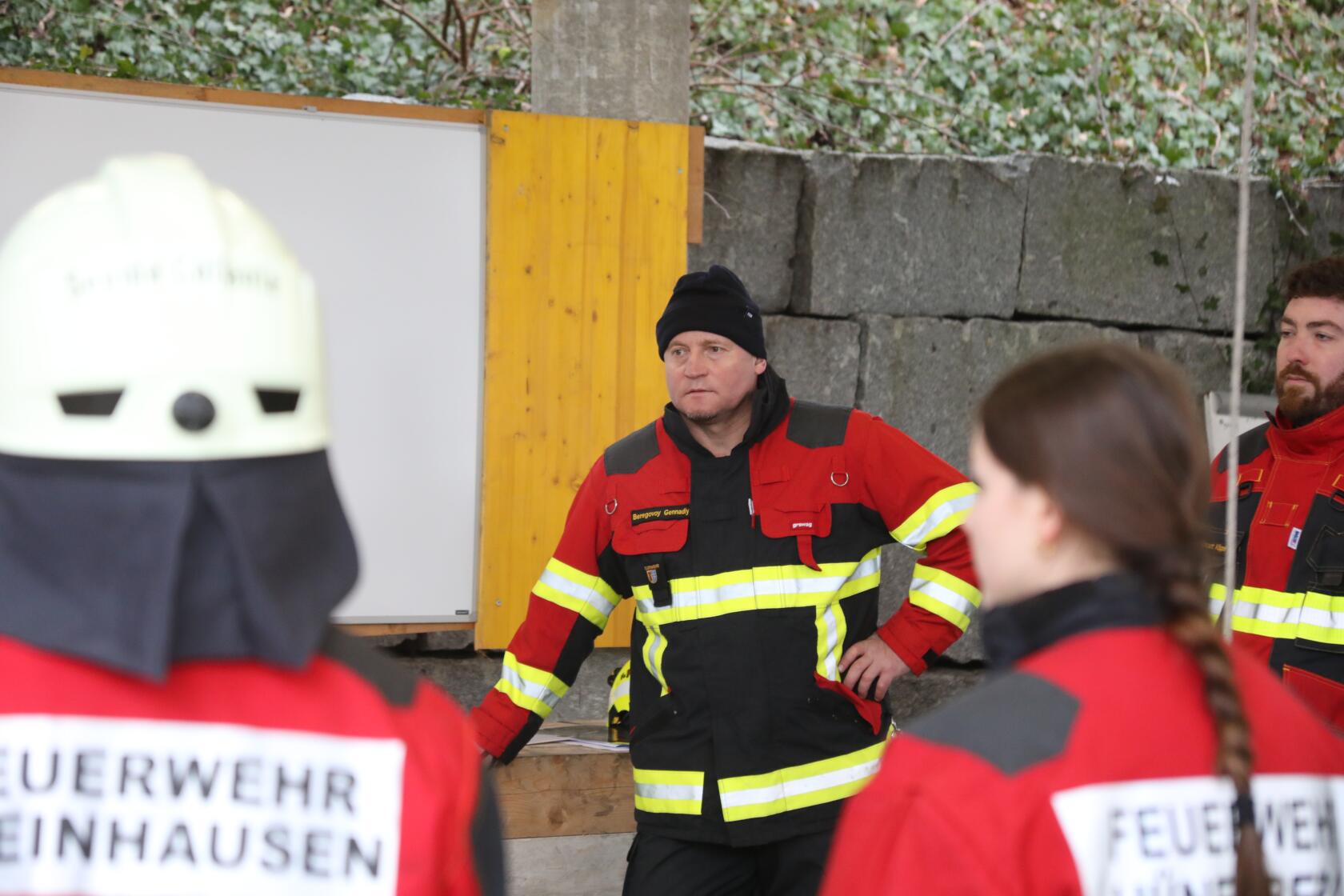 Gennadiy bei der Lektion Rettungsdienst