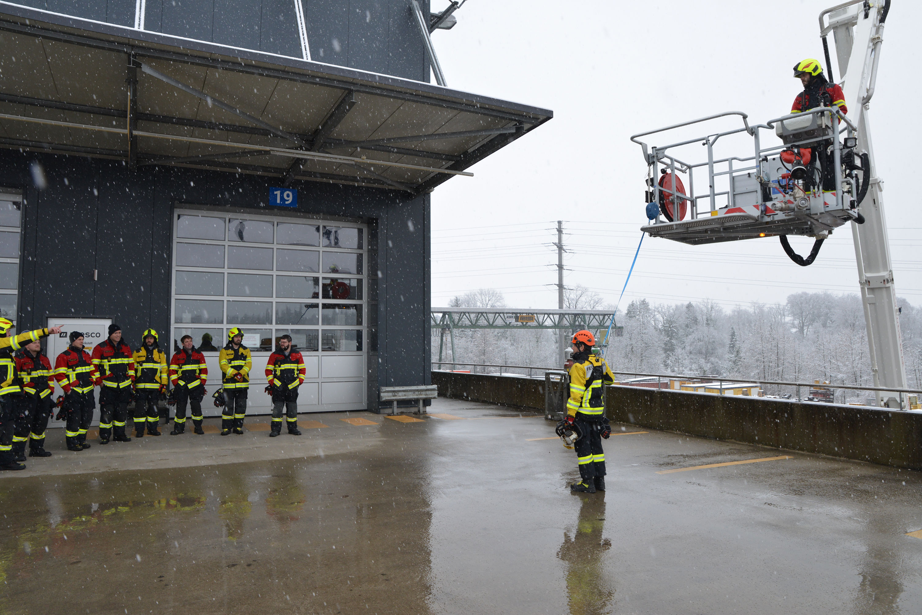 Demo mit Sicherung am Hubretter
