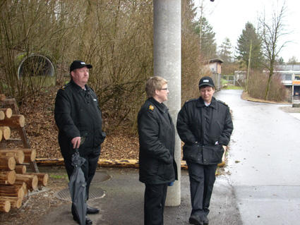 Kudi, Regula und Marlies zu Besuch in der Schönau
