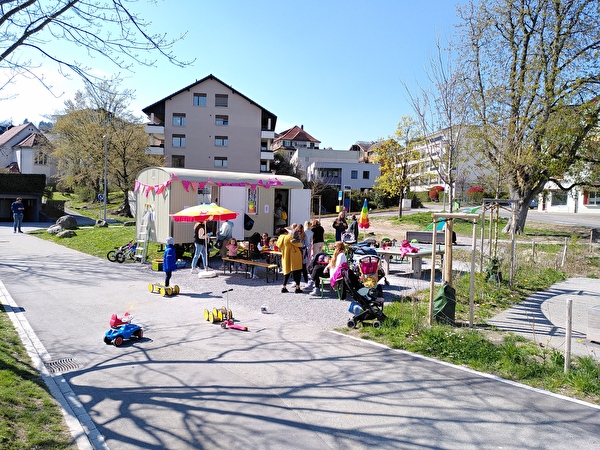 Glärnischtreff mit Besuchenden