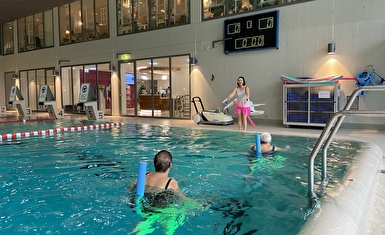 Ein Aquafit Kurs am Schluefweg.
