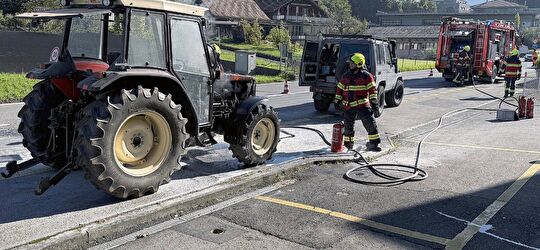 2025/39: Goldau, Bernerhöhe, Fahrzeugbrand