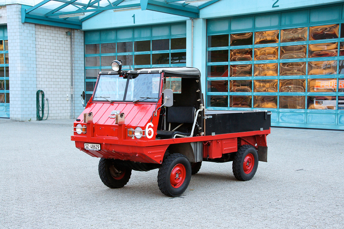 <b>Fahrzeugdaten</b>
Kurzbezeichnung: Häfi
Funkrufname: AGO 6 
Fz Marke / Typ: Steyr/Puch Haflinger 
Jahrgang:  
Motor: 4 Zylinder Benzin (22 PS) 
Antrieb: Allrad
Gesamtgewicht: 1'400 kg

<b>Fahrzeugaufbau (Eigenaufbau)</b>
2 Sitzplätze 
Rockinger Anhängevorrichtung 


<b>Einsatzbereich</b>
Mannschaftstransport in unwegsamen Gelände
Zugfahrzeug