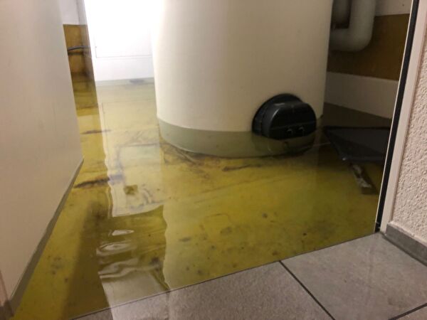 2022/1: Oberarth, Gotthardstrasse, Wasser in Keller