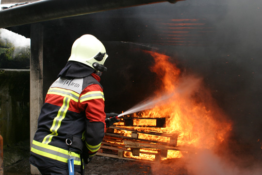 Brandbekämpfung beim Gruppenführerkurs in Schwyz