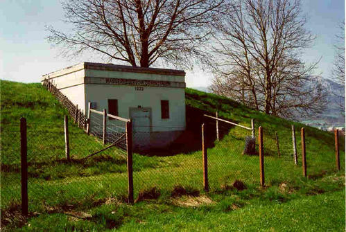 Das Reservoir wurde nach 81-jähriger Betriebszeit im Juni 2004 abgebrochen und durch einen Neubau mit einem Fassungsvermögen von 2'400 m3 (alt 1'000 m3) ersetzt.