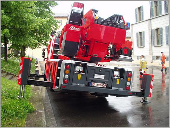 Mit der neuen Waagrecht - Senkrechtabstützung sind fast keine Grenzen gesetzt. (Falk hats bewiesen)