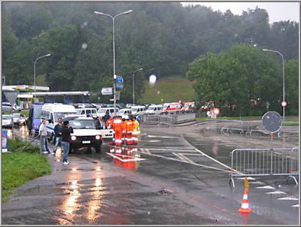 Konvoi unterwegs ins Aegerital.