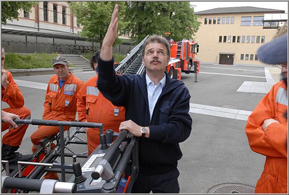 Genaue Anweisung durch Hans-Werner Gade.