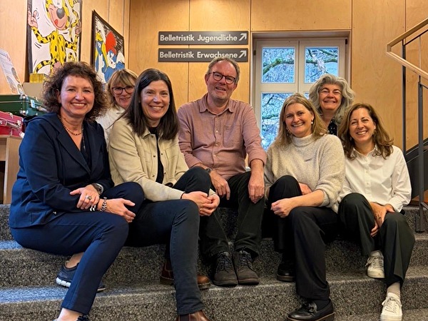 Bibliotheksteam mit Huwyler